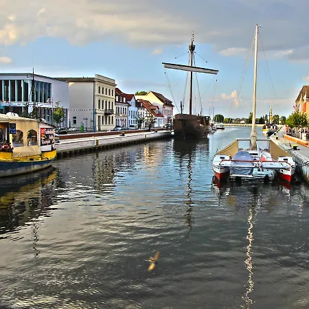Pensjonat Am Stettiner Haff Ueckermünde