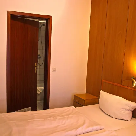 Pensjonat Am Stettiner Haff